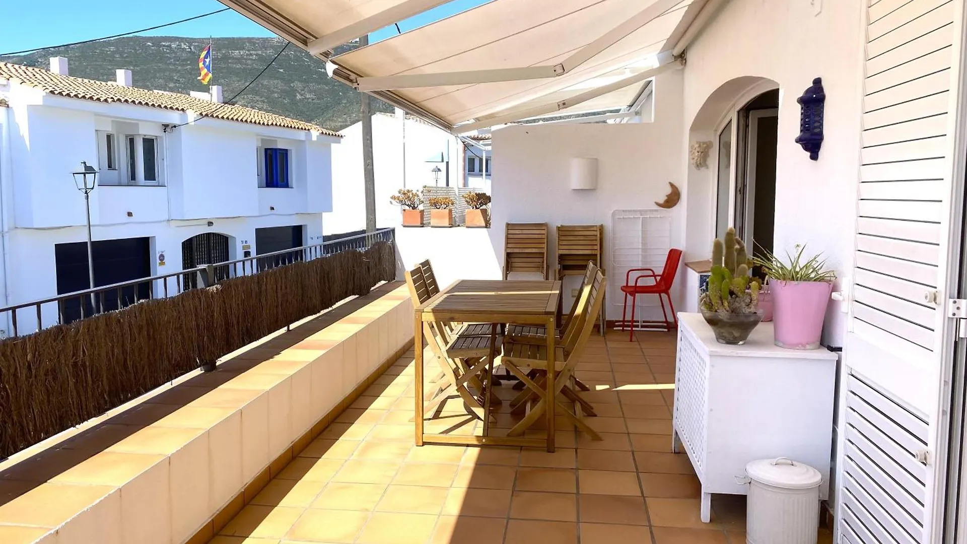 Apartmán Saguarda II - Apartamento Con Terraza Y Vistas Al Mar Cadaqués